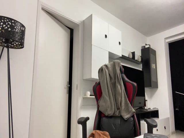 Live sex webcam photo for LadyDBoo #269397270