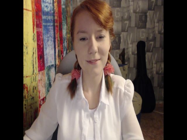 Live sex webcam photo for NikiFoks18 #269396986