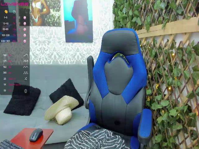 Live sex webcam photo for Katherin_Cruz #269389176