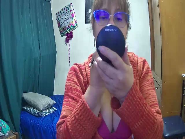 Live sex webcam photo for Tatixxx_ #269379994