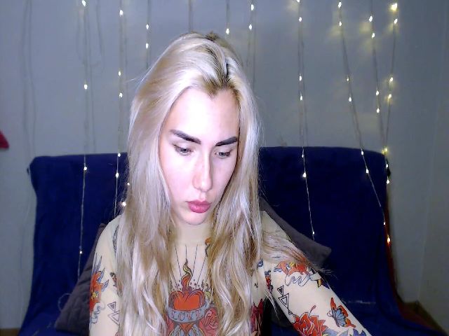 Live sex webcam photo for TrishKlein #269396518