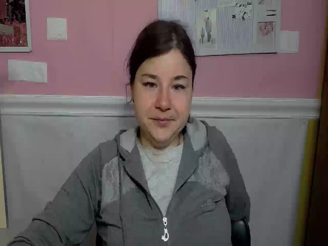 Live sex webcam photo for MonLais #269383861
