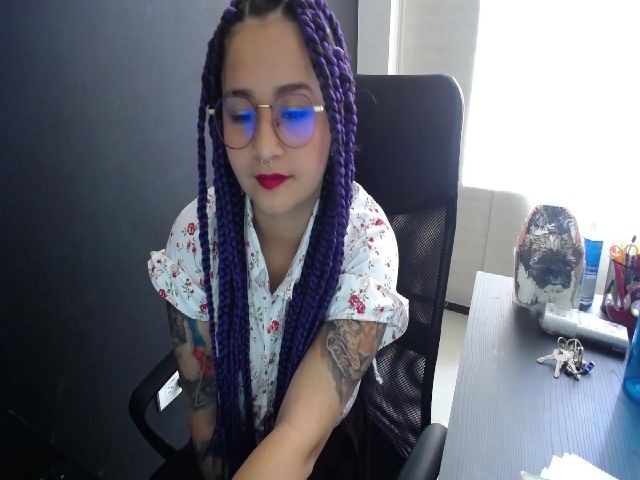 Live sex webcam photo for MissTiara_ #269389063