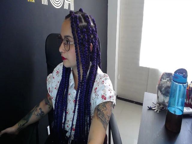 Live sex webcam photo for MissTiara_ #269396084