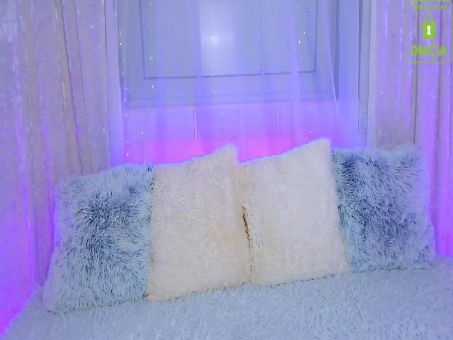 Live sex webcam photo for La_Kim__Cam #269395418