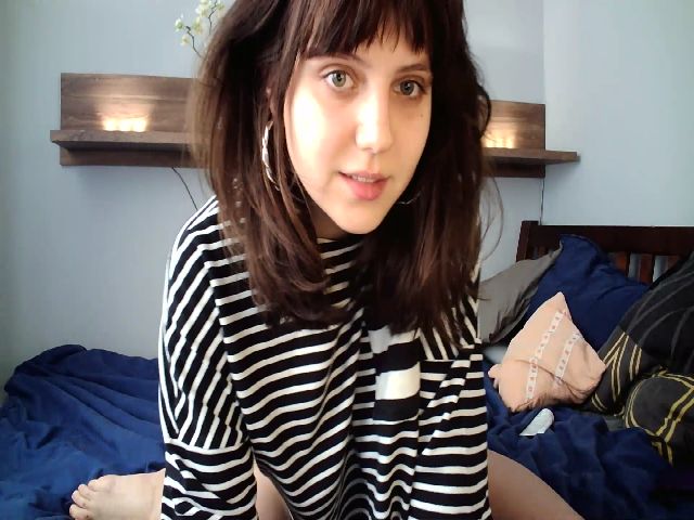 Live sex webcam photo for LiLMasha #269386100