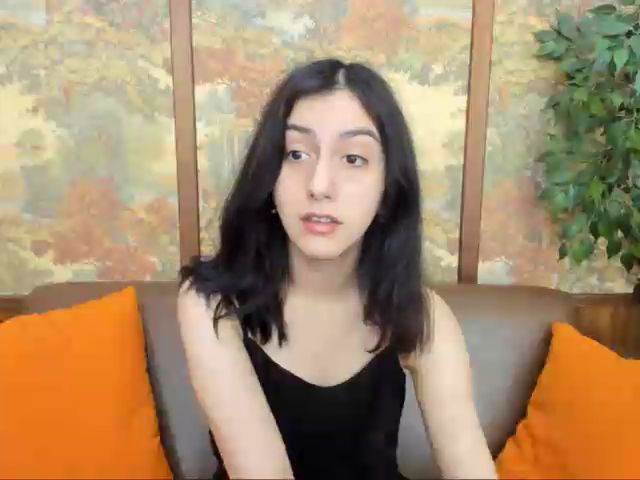 Live sex webcam photo for SarahBanks #269390167