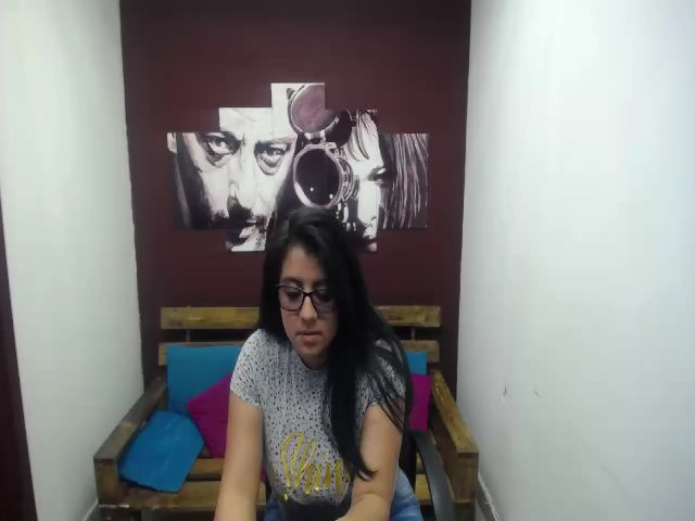 Live sex webcam photo for Hana_cute #269391733