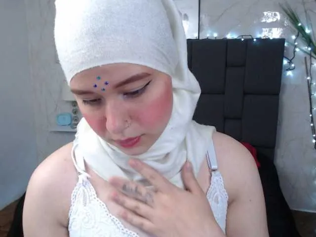 Live sex webcam photo for haddy18 #269387235