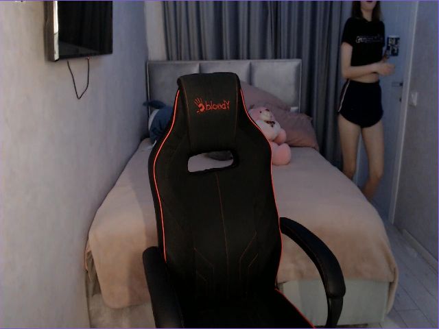 Live sex webcam photo for TriplePrinces #269390208