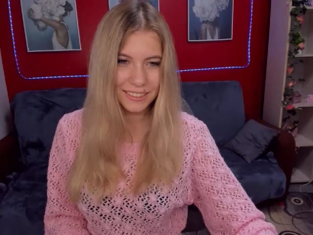 Live sex webcam photo for BrownieFay #269383576