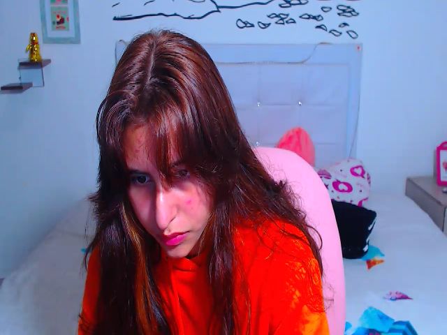 Live sex webcam photo for violeta09 #269383699