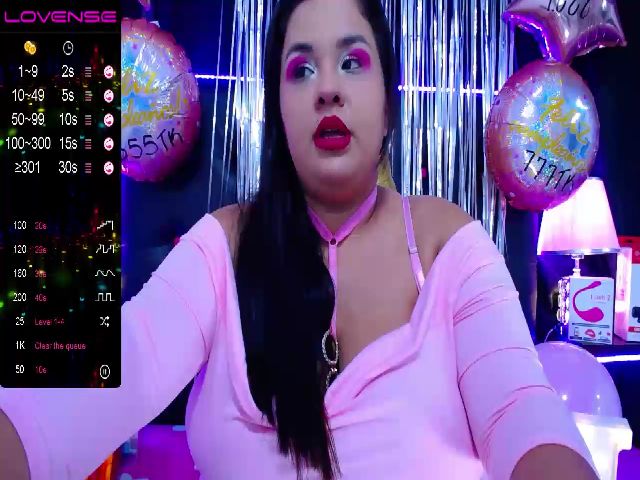 Live sex webcam photo for LaurenSharley #269381591