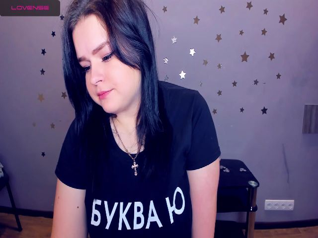 Live sex webcam photo for Sinnarey #269383624