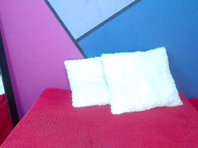 Live sex webcam photo for scottie26 #269393590