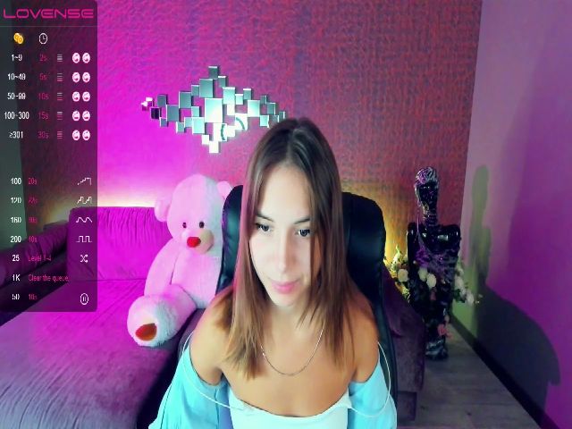 Live sex webcam photo for LexaIce #269384182