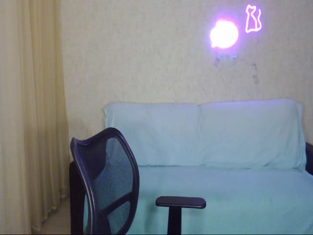 Live sex webcam photo for Star_Laura #269389282