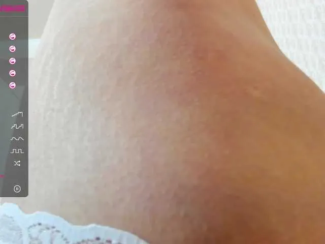 Live sex webcam photo for BadAsianGirl1 #269386680