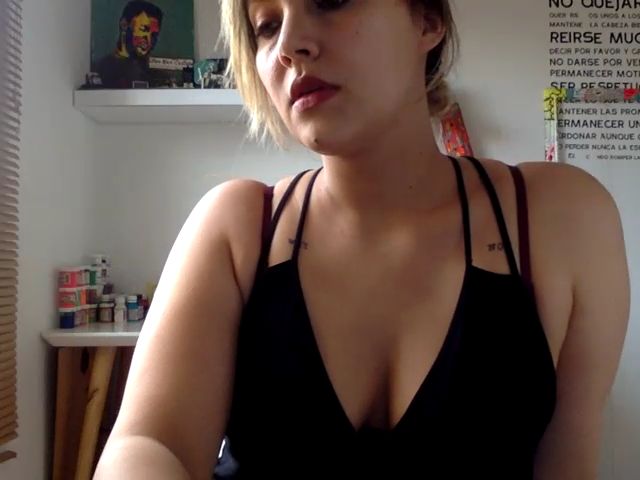 Live sex webcam photo for Alicenicolle #269394736