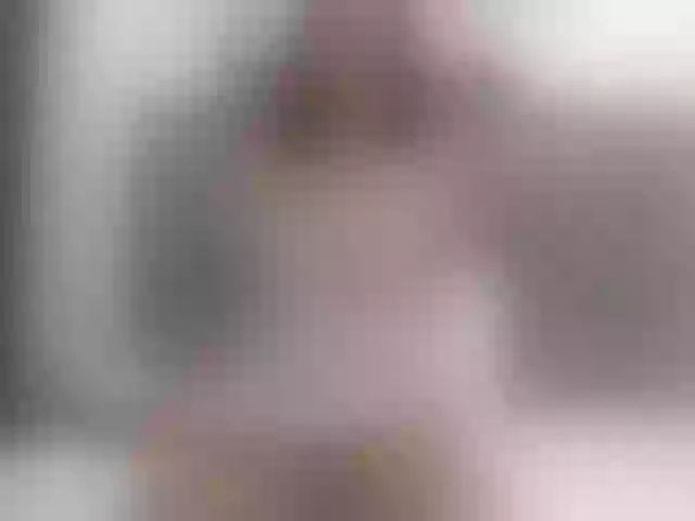 Live sex webcam photo for Meganscott69 #269387010