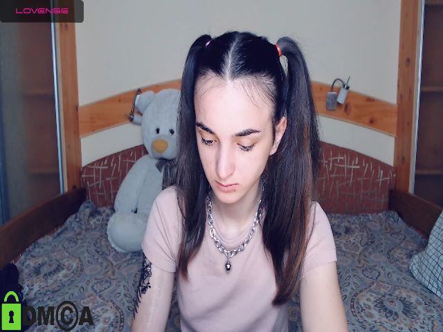 Live sex webcam photo for CookiePetite #269376318