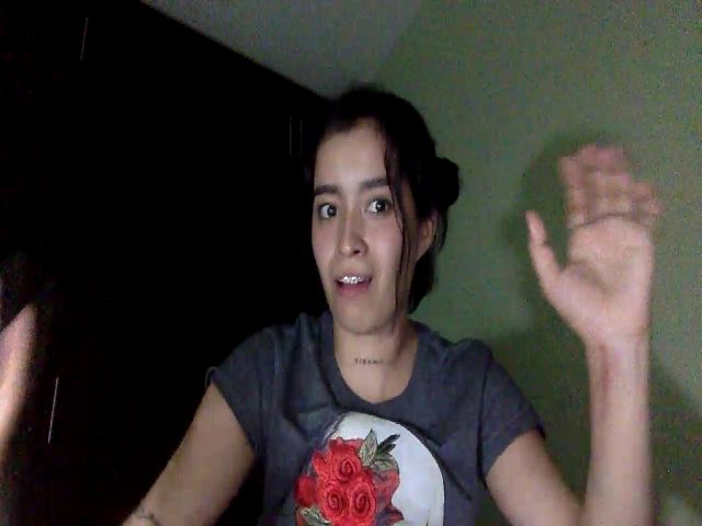 Live sex webcam photo for tinquerbell69 #269378749