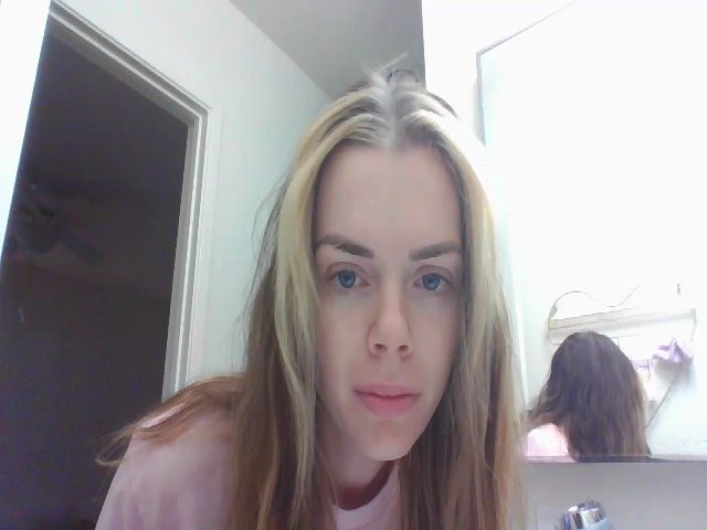 Live sex webcam photo for littlered_ryg #269391300