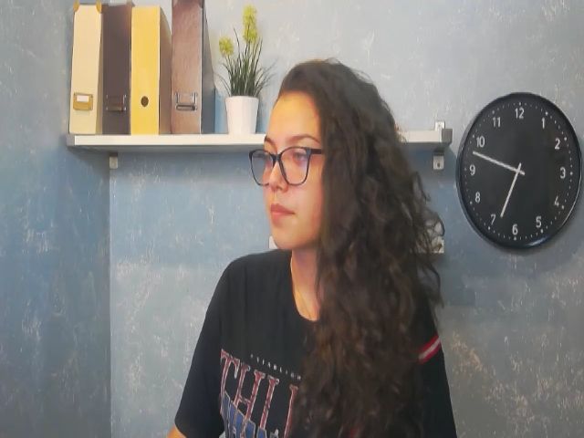 Live sex webcam photo for Leya_ice #269390346