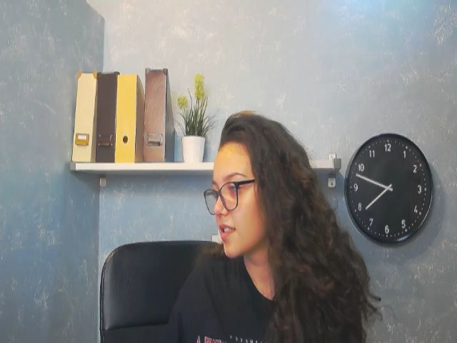 Live sex webcam photo for Leya_ice #269390996