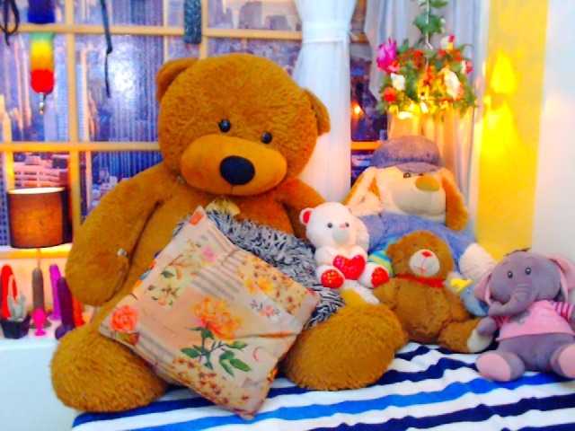 Live sex webcam photo for Eloveskamy #269408297