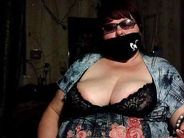 Live sex webcam photo for lady-Nicol #269412577