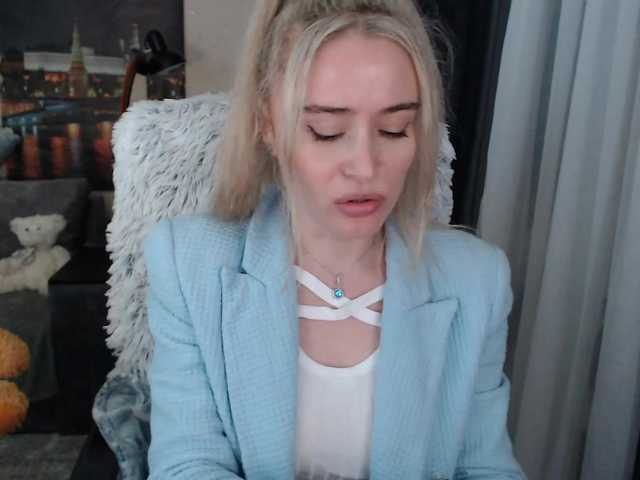 Live sex webcam photo for xyliganka777 #269398065