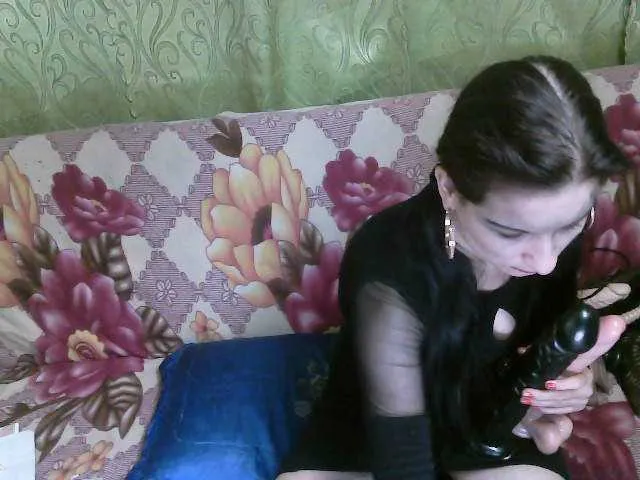 Live sex webcam photo for IngaQAce #287968943