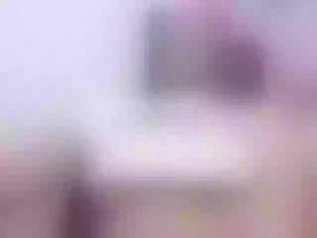 Live sex webcam photo for karinahotson1 #269403843