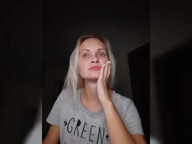 Live sex webcam photo for eyesblonde #269398859