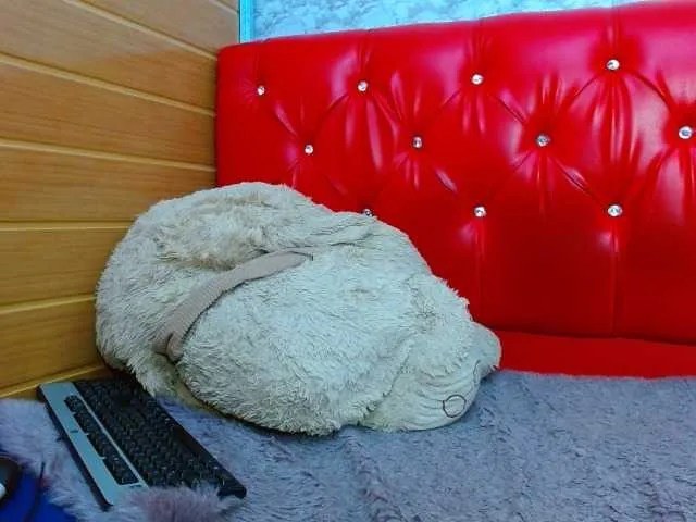 Live sex webcam photo for sammythx #269413289
