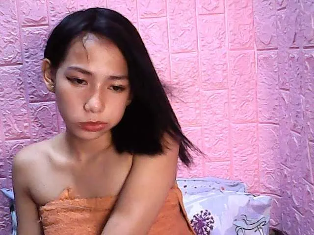 Live sex webcam photo for SexyhotBabe4u #269404489