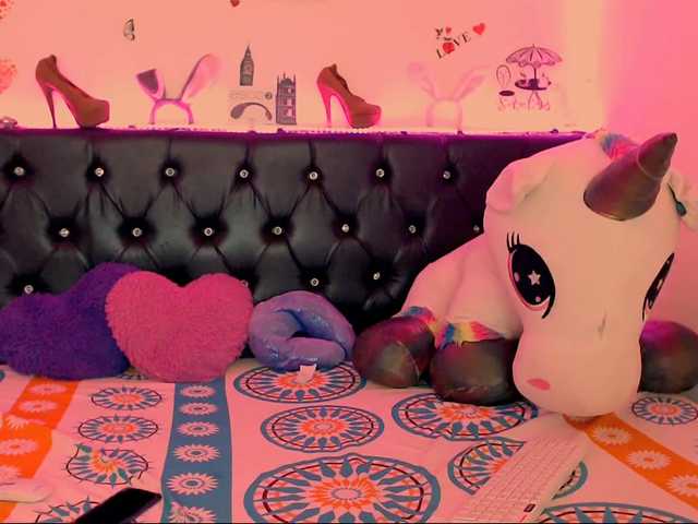 Live sex webcam photo for passionwine #269399137