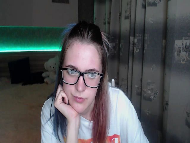 Live sex webcam photo for Ella_Hudson #269416739