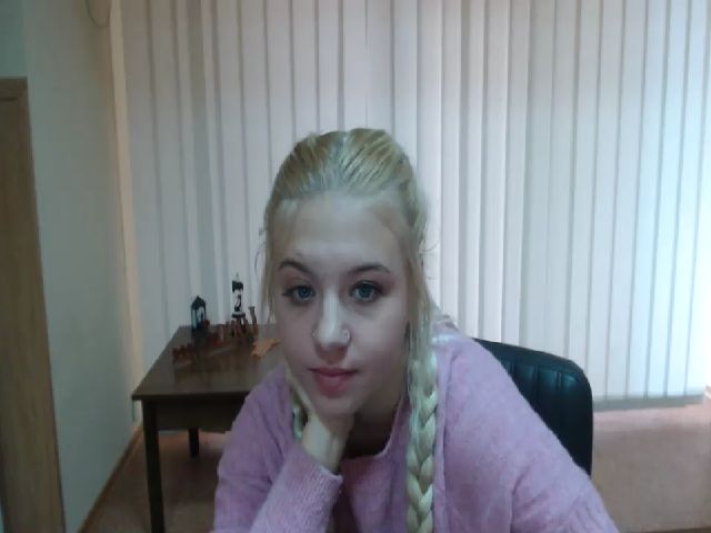Live sex webcam photo for KalipsoHun #269406050