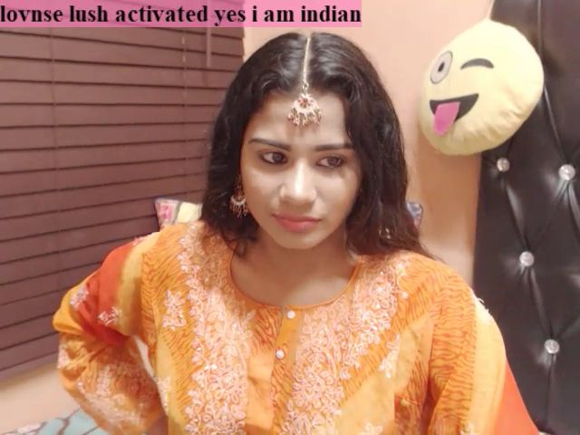 Live sex webcam photo for PARADISEQEEN #269415031