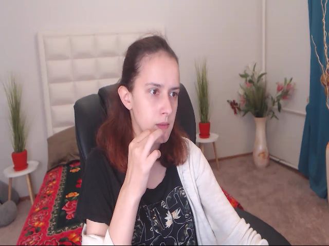 Live sex webcam photo for IrisNichols #269414651