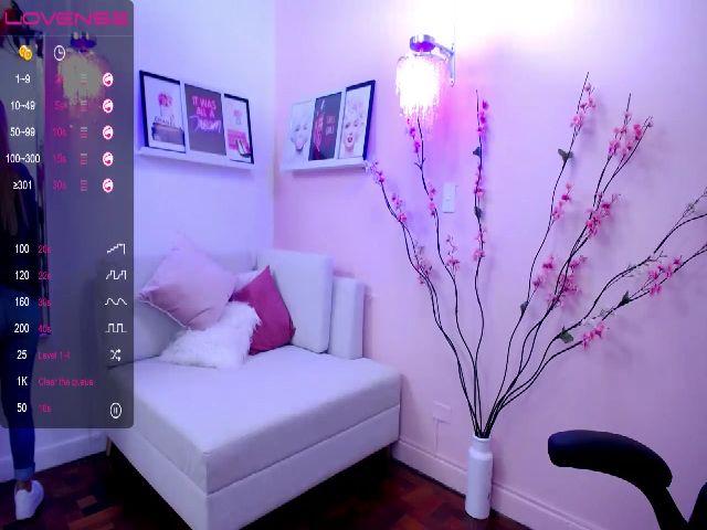 Live sex webcam photo for Kiaramoon #269409238