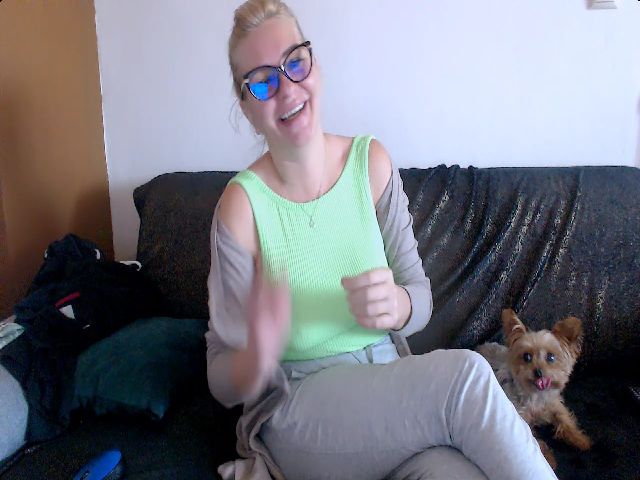 Live sex webcam photo for Stephycute #269406195