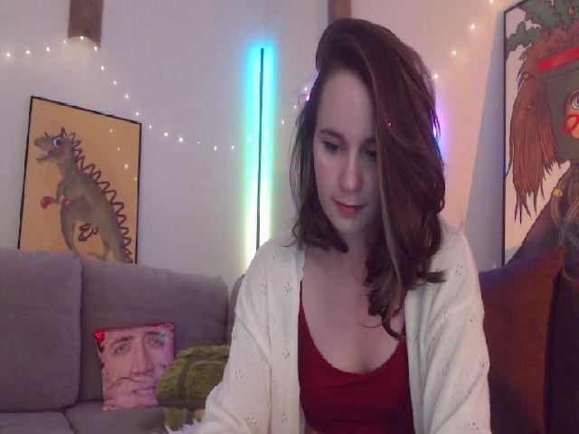 Live sex webcam photo for LizzyPeach #269415209