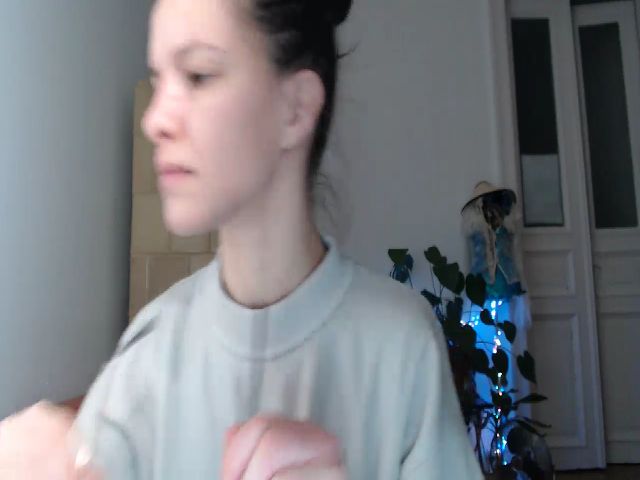 Live sex webcam photo for PetitePinkie #269416357