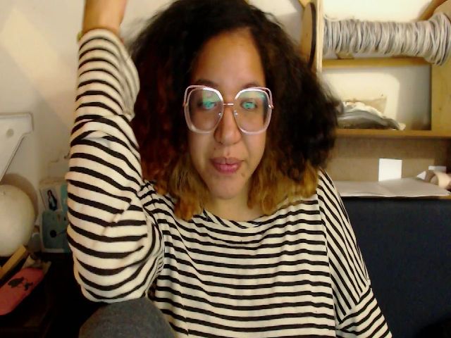 Live sex webcam photo for Sammy_00 #269400181