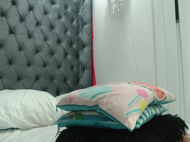 Live sex webcam photo for carolaynn #269400063