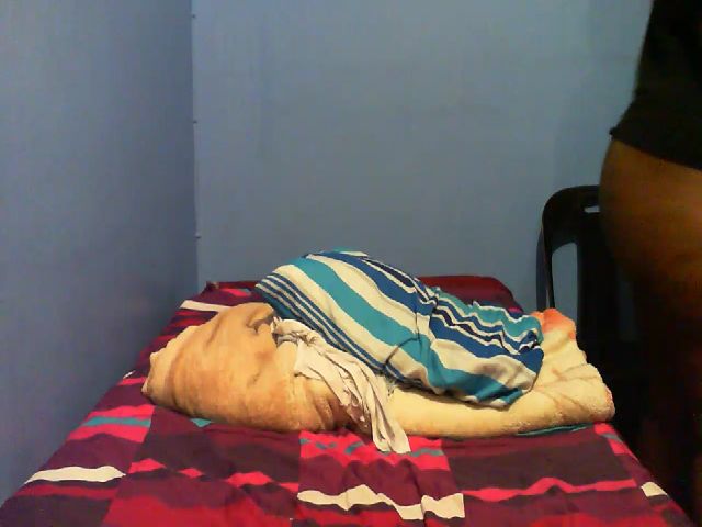 Live sex webcam photo for LaraLovesU #269410786