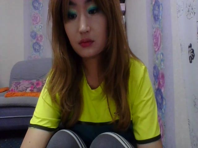 Live sex webcam photo for AsianDoll2000 #269409526